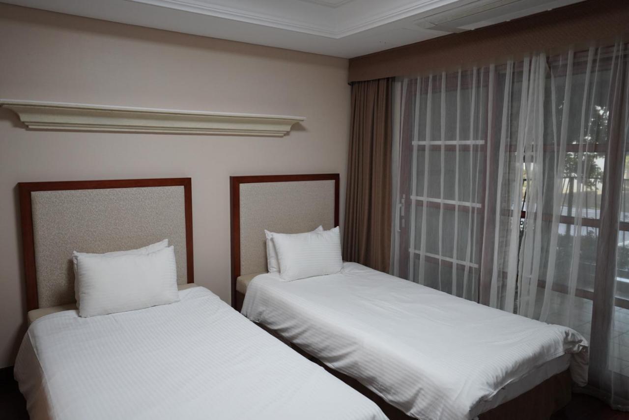 Ardenhill Resort & Golf Jeju Exterior photo