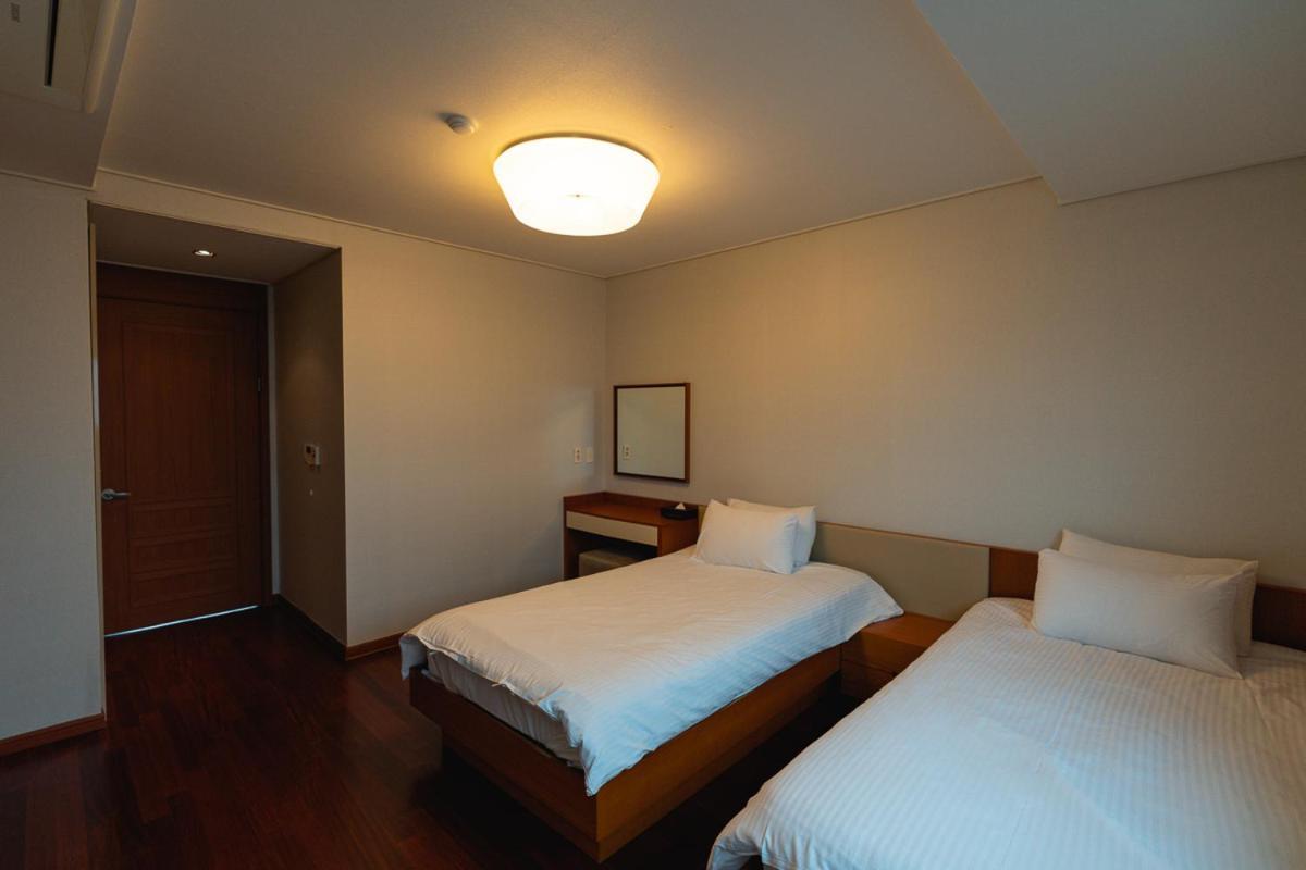 Ardenhill Resort & Golf Jeju Exterior photo