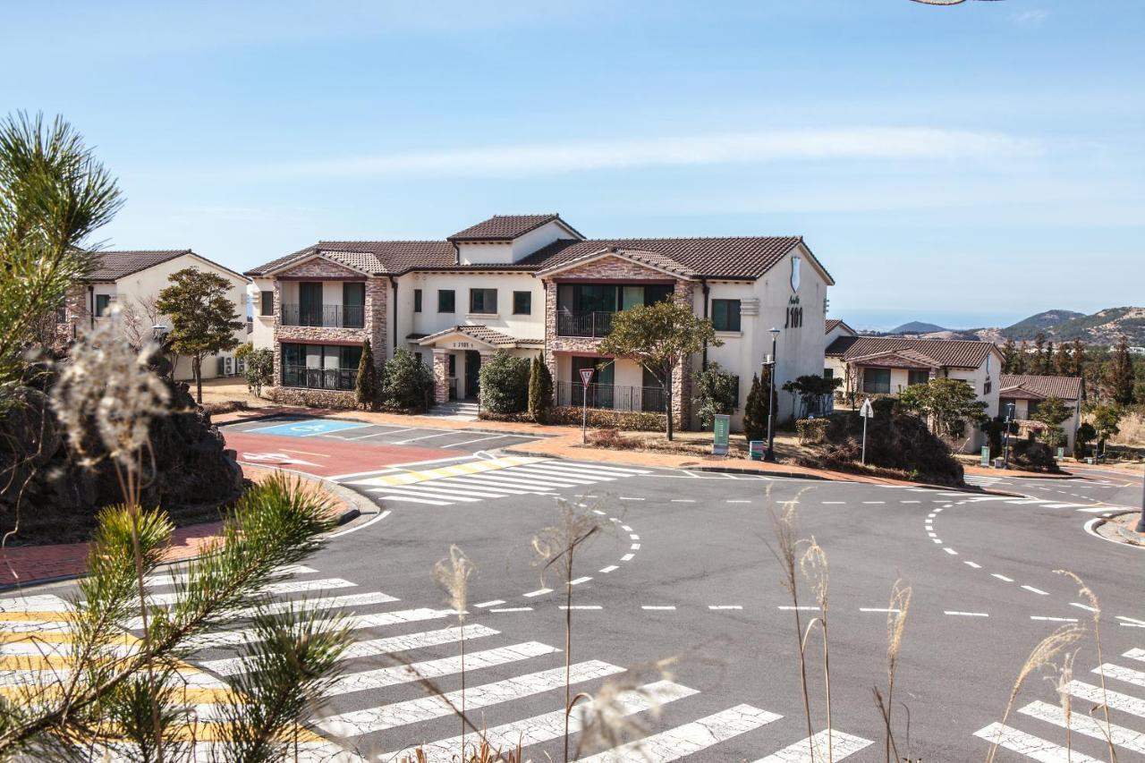 Ardenhill Resort & Golf Jeju Exterior photo